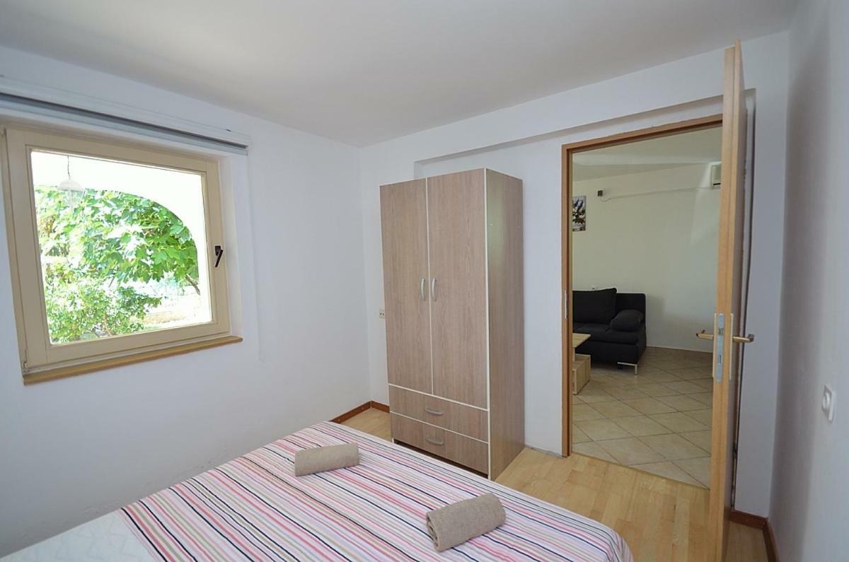 Apartmani Ana Tribalj Esterno foto