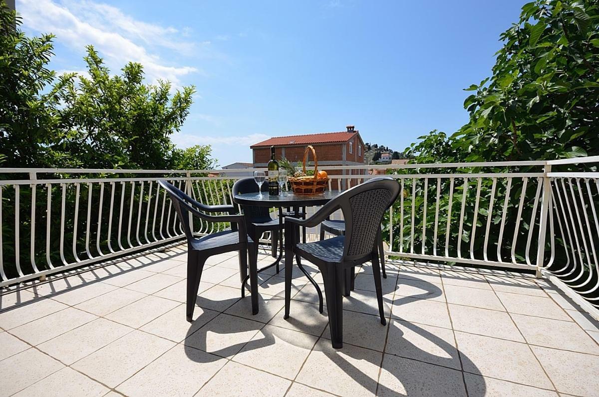 Apartmani Ana Tribalj Esterno foto