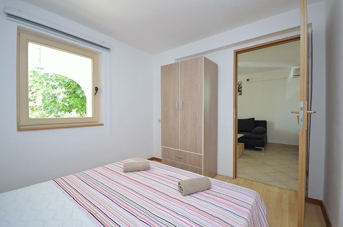 Apartmani Ana Tribalj Esterno foto