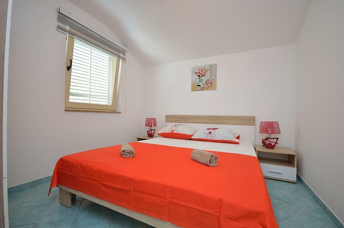 Apartmani Ana Tribalj Esterno foto