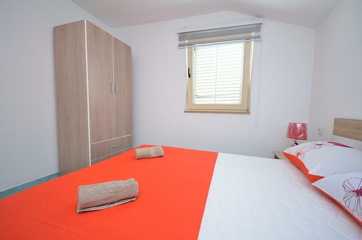 Apartmani Ana Tribalj Esterno foto